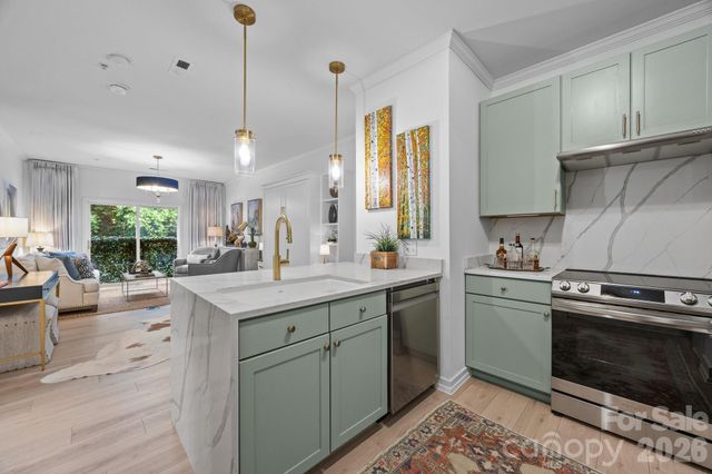 630 Calvert Street 111, Charlotte, NC 28208