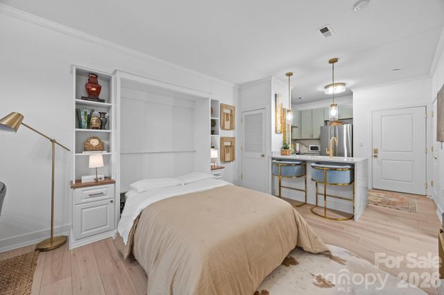 630 Calvert Street 111, Charlotte, NC 28208