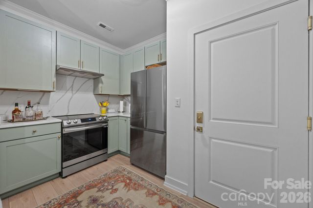 630 Calvert Street 111, Charlotte, NC 28208