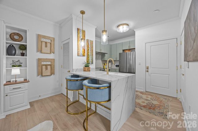 630 Calvert Street 111, Charlotte, NC 28208