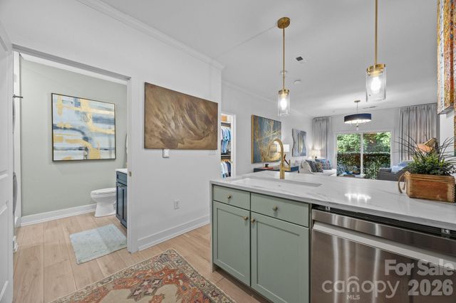 630 Calvert Street 111, Charlotte, NC 28208