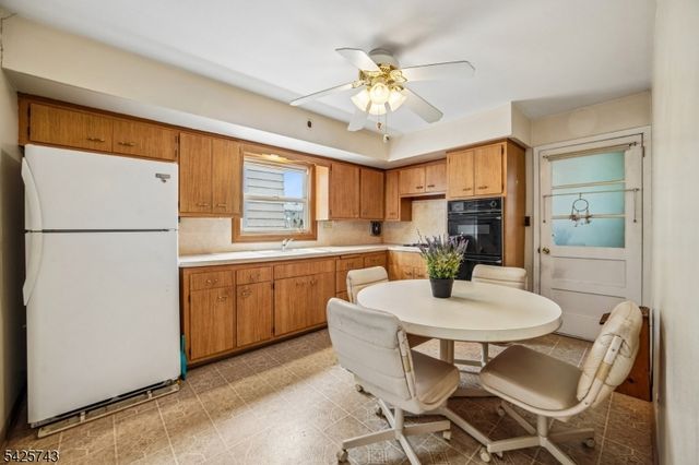 31 Division St, Bloomfield Twp., NJ 07003