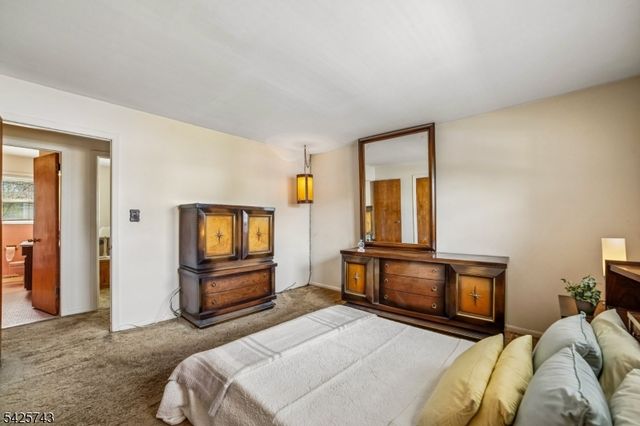 31 Division St, Bloomfield Twp., NJ 07003