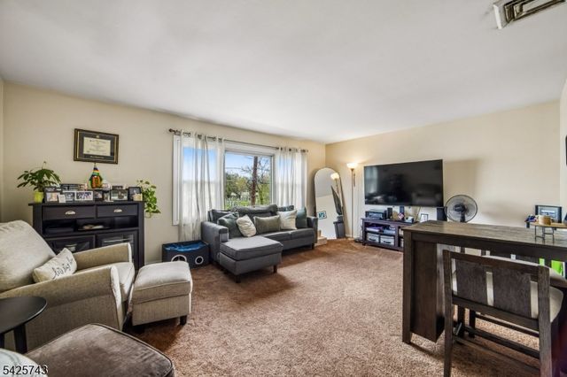 31 Division St, Bloomfield Twp., NJ 07003