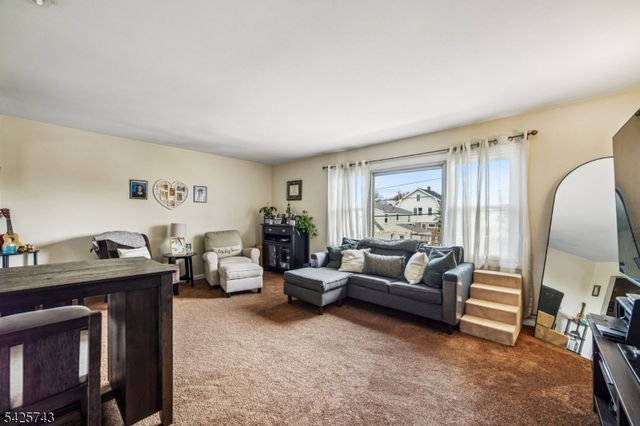 31 Division St, Bloomfield Twp., NJ 07003