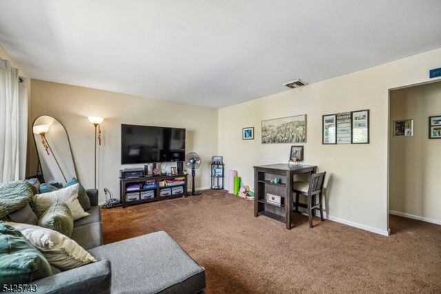 31 Division St, Bloomfield Twp., NJ 07003