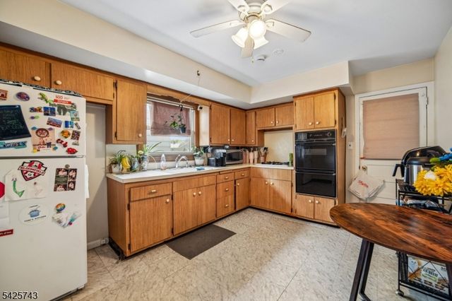 31 Division St, Bloomfield Twp., NJ 07003
