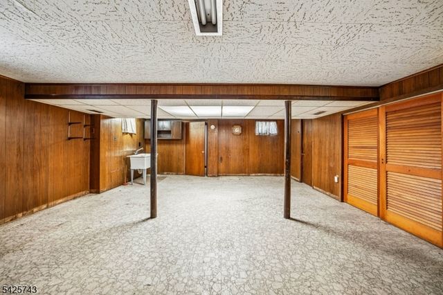 31 Division St, Bloomfield Twp., NJ 07003