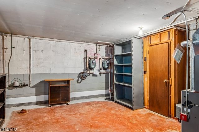 31 Division St, Bloomfield Twp., NJ 07003