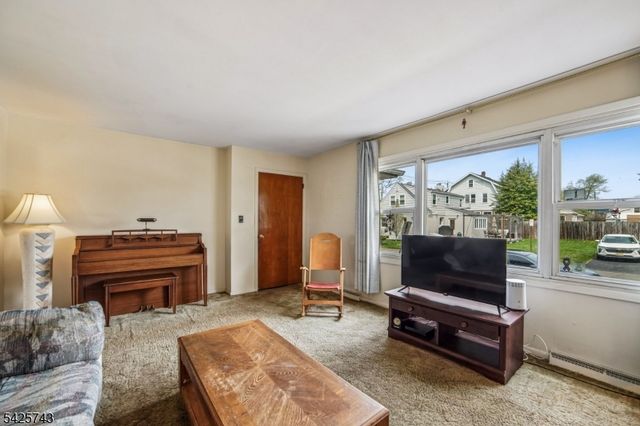 31 Division St, Bloomfield Twp., NJ 07003