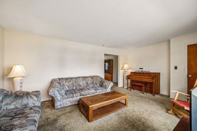 31 Division St, Bloomfield Twp., NJ 07003