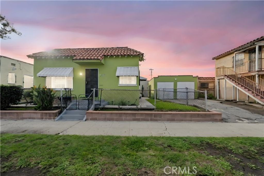 7015 S Harvard, Los Angeles, CA 90047