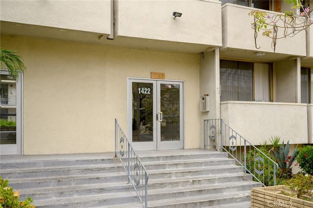1422 N Curson Avenue 15, Los Angeles, CA 90046