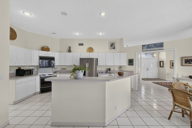1224 Lake Breeze Drive, Wellington, FL 33414