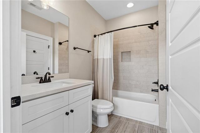 304 Woodstock Seven Drive, Woodstock, GA 30188