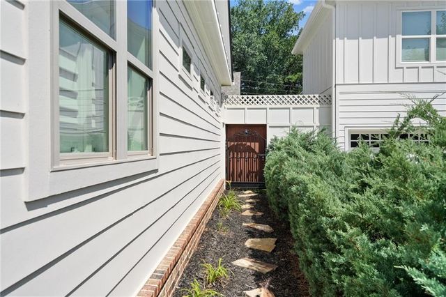 304 Woodstock Seven Drive, Woodstock, GA 30188
