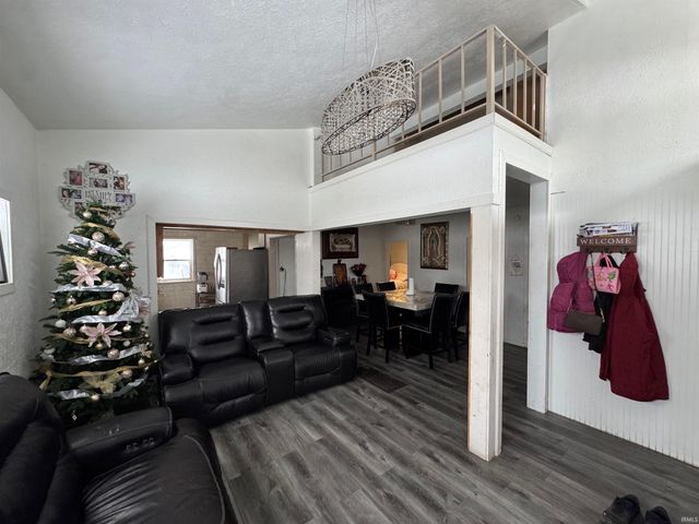 1913 Illinois Street, Elkhart, IN 46516