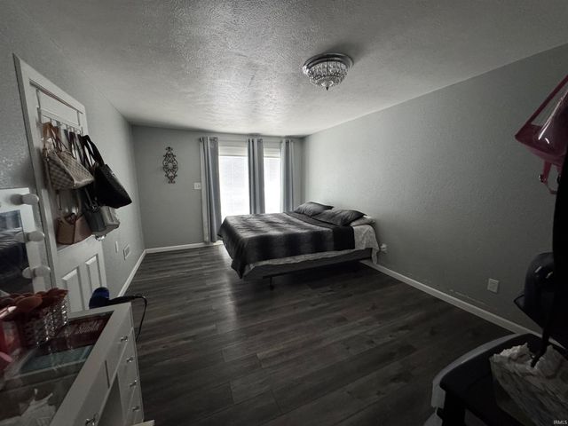 1913 Illinois Street, Elkhart, IN 46516