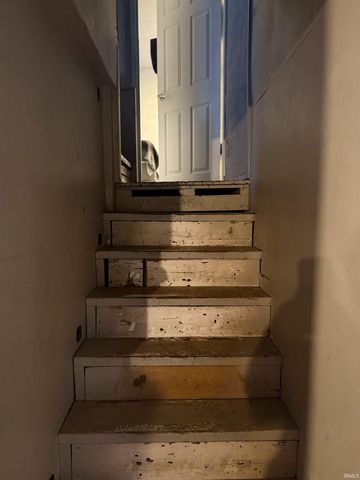 1913 Illinois Street, Elkhart, IN 46516