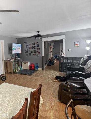 786 E 400 N, Greenfield, IN 46140