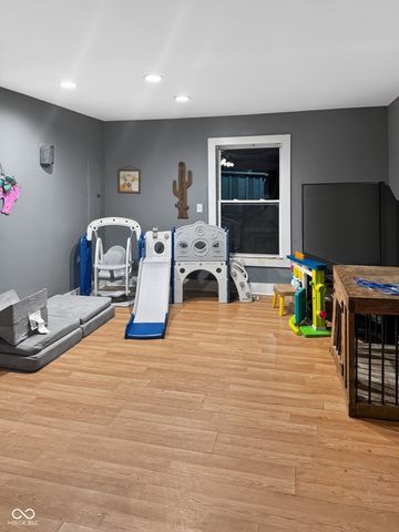 786 E 400 N, Greenfield, IN 46140