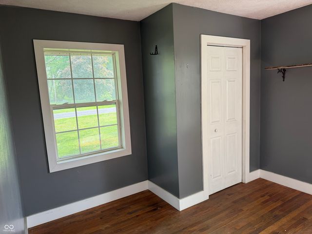 786 E 400 N, Greenfield, IN 46140