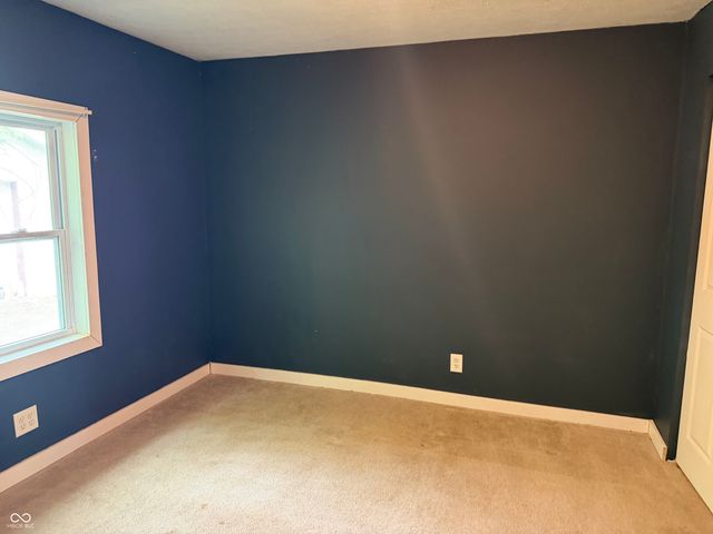 786 E 400 N, Greenfield, IN 46140