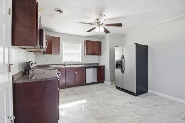 108 Cottonwood Drive, Greeneville, TN 37745