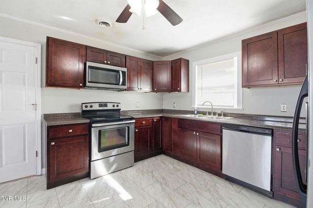 108 Cottonwood Drive, Greeneville, TN 37745