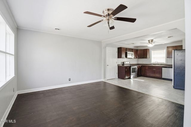 108 Cottonwood Drive, Greeneville, TN 37745