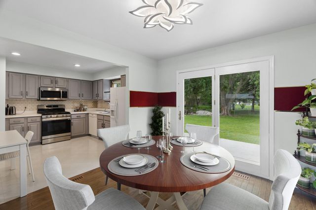 4990 148th Path W, Apple Valley, MN 55124
