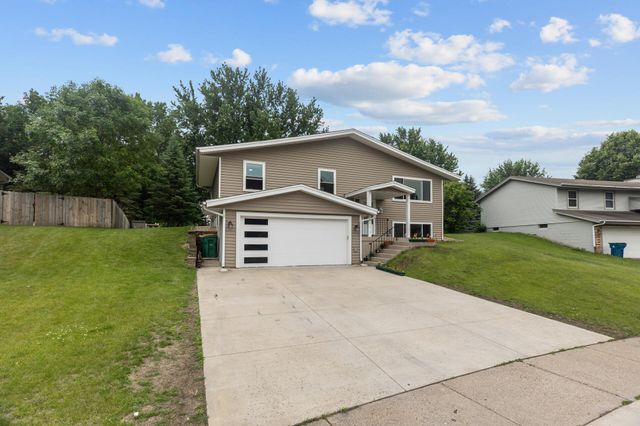 4990 148th Path W, Apple Valley, MN 55124