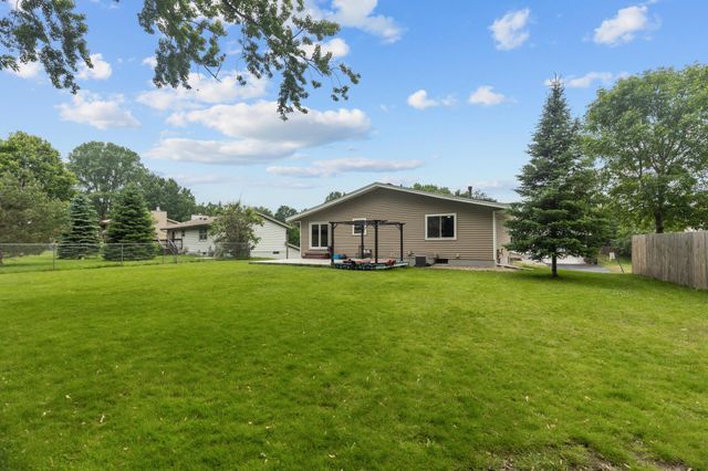 4990 148th Path W, Apple Valley, MN 55124