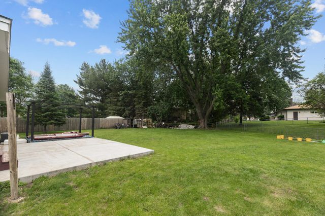 4990 148th Path W, Apple Valley, MN 55124