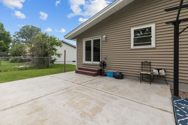 4990 148th Path W, Apple Valley, MN 55124