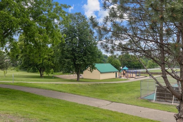 4990 148th Path W, Apple Valley, MN 55124