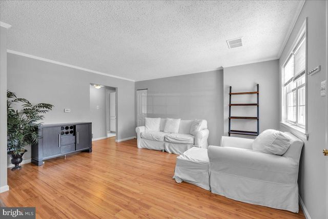 39 EAVES MILL RD, Medford, NJ 08055