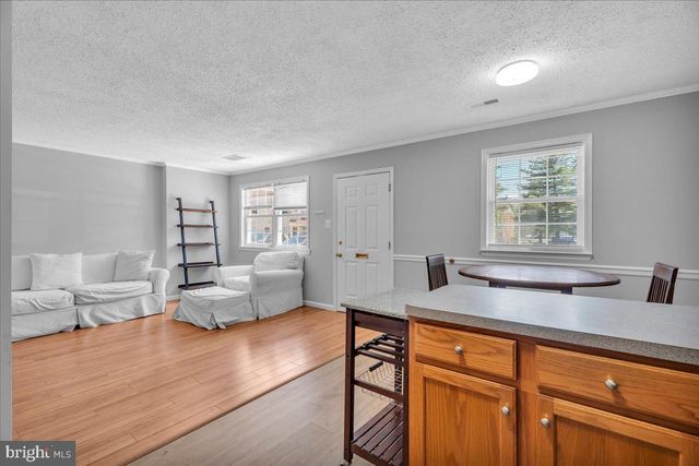 39 EAVES MILL RD, Medford, NJ 08055