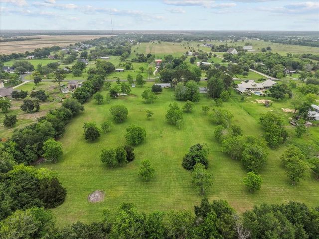 7808 Carolyn Street, Santa Fe, TX 77517
