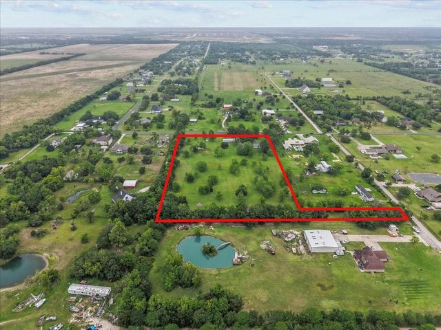 7808 Carolyn Street, Santa Fe, TX 77517