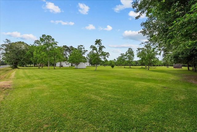 7808 Carolyn Street, Santa Fe, TX 77517