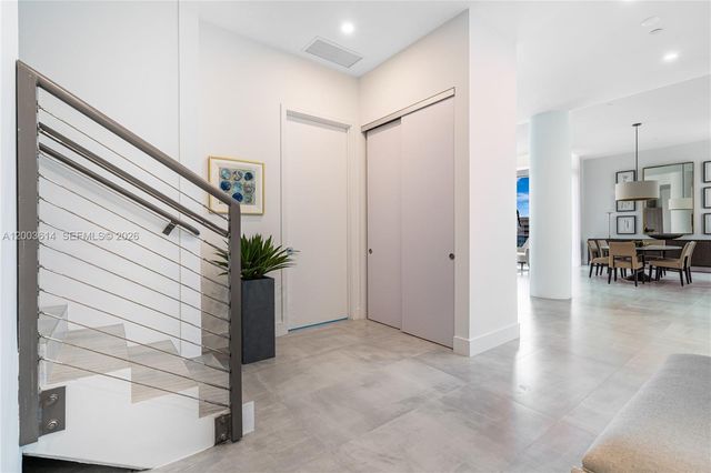 17550 Collins Ave PH1, Sunny Isles Beach, FL 33160