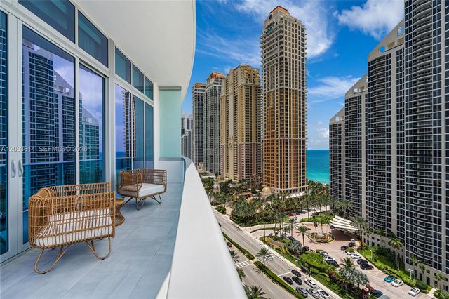 17550 Collins Ave PH1, Sunny Isles Beach, FL 33160