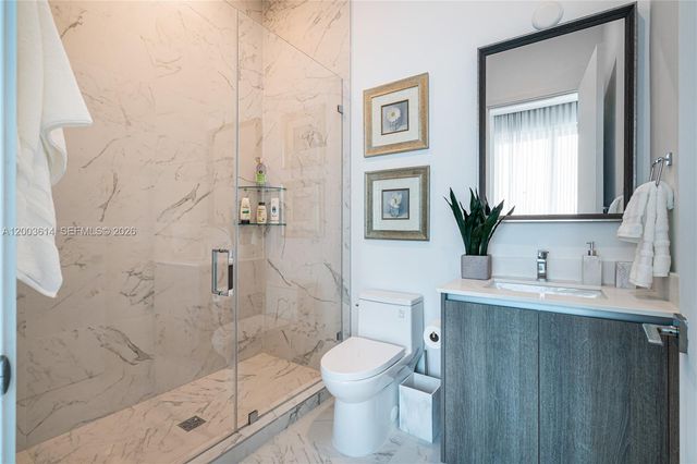 17550 Collins Ave PH1, Sunny Isles Beach, FL 33160