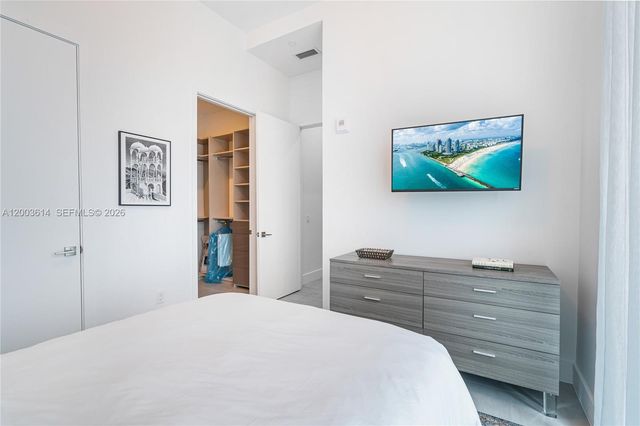 17550 Collins Ave PH1, Sunny Isles Beach, FL 33160