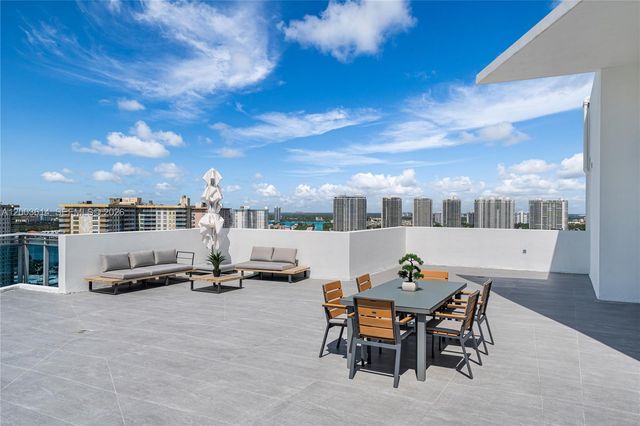 17550 Collins Ave PH1, Sunny Isles Beach, FL 33160