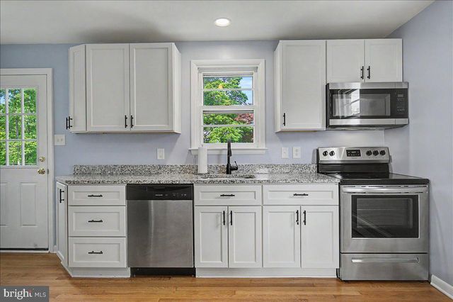 211 DUMONT RD, Wilmington, DE 19804