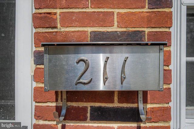 211 DUMONT RD, Wilmington, DE 19804