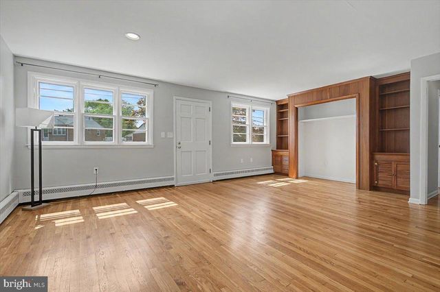 211 DUMONT RD, Wilmington, DE 19804