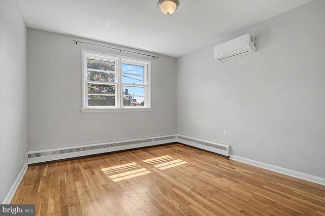 211 DUMONT RD, Wilmington, DE 19804